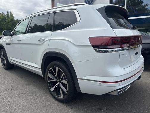 2025 Volkswagen Atlas 2.0T SEL Premium R-Line