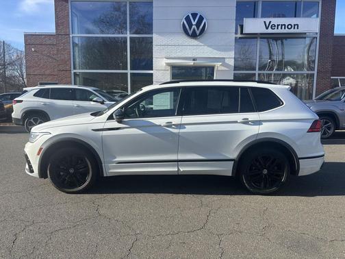 2022 Volkswagen Tiguan 2.0T SE R-Line Black