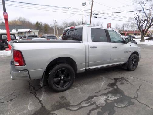 2015 RAM 1500 SLT