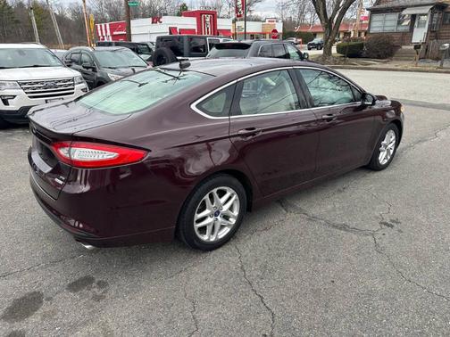 2013 Ford Fusion SE