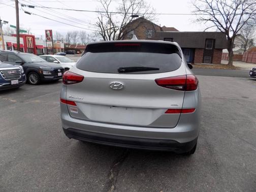 2020 Hyundai TUCSON SE