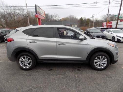 2020 Hyundai TUCSON SE