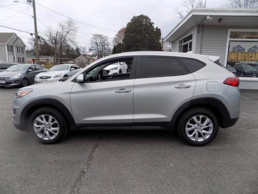 2020 Hyundai TUCSON SE