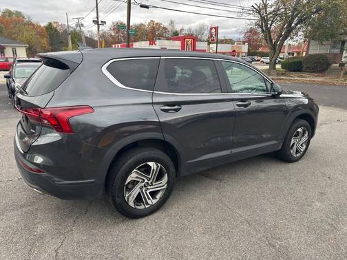 2023 Hyundai SANTA FE SE