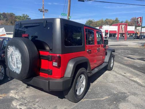 2017 Jeep Wrangler Unlimited Sport