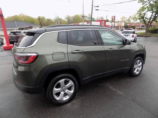 Olive Green Pearl 2019 Jeep Compass Latitude