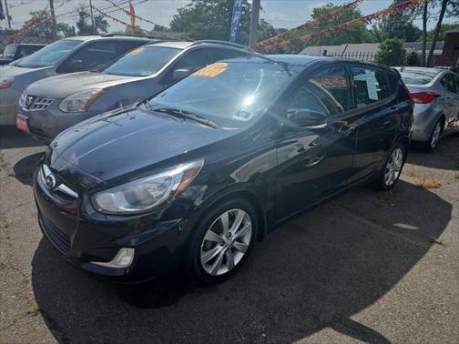 2013 Hyundai Accent SE