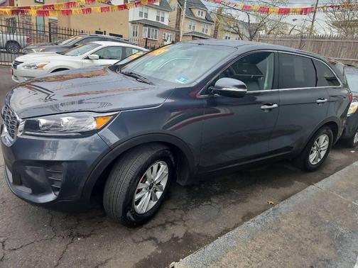 Gray 2020 Kia Sorento LX