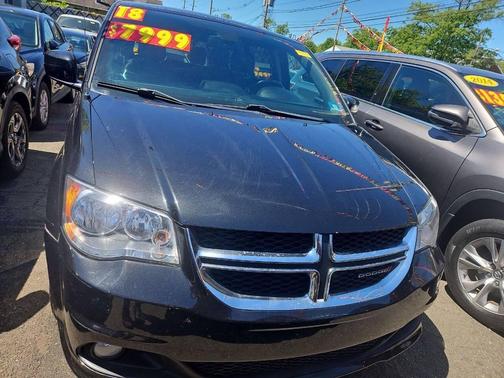 Black 2018 Dodge Grand Caravan SXT