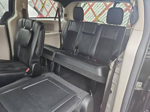 Black Onyx Crystal Pearlcoat 2018 Dodge Grand Caravan SXT