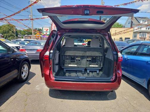 2015 Toyota Sienna LE