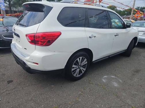2020 Nissan Pathfinder S 4x4 4dr SUV
