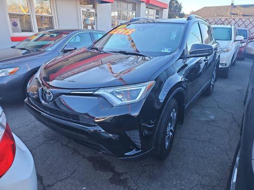 2017 Toyota RAV4 LE