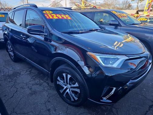 2017 Toyota RAV4 LE