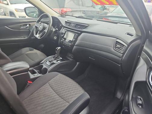 Black 2019 Nissan Rogue S
