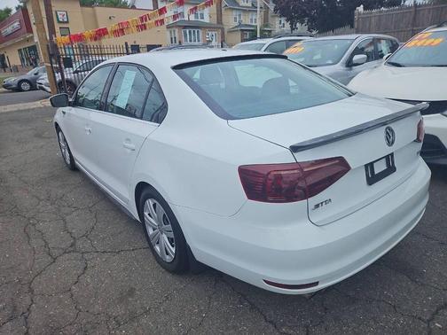 White 2017 Volkswagen Jetta 1.4T S
