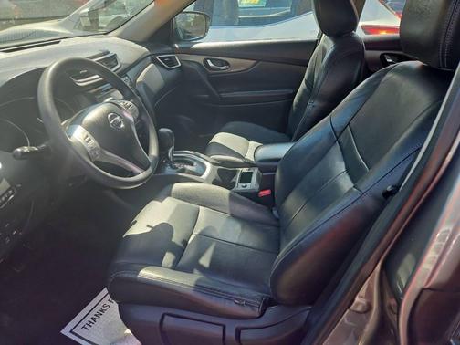 Gray 2015 Nissan Rogue S