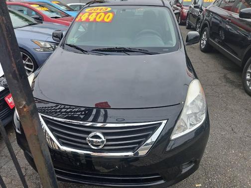 2013 Nissan Versa 1.6 SL