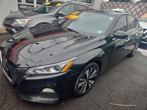 2022 Nissan Altima 2.5 SV