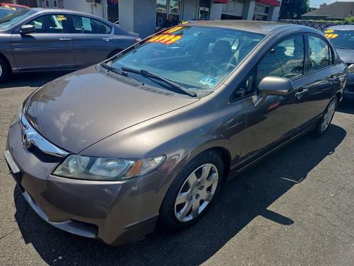 Gold 2010 Honda Civic LX