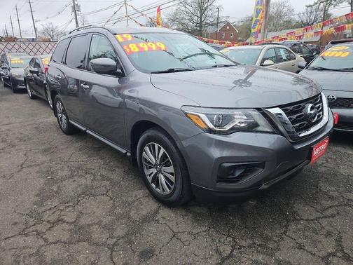 Gray 2019 Nissan Pathfinder S 4x4 4dr SUV