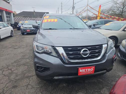 Gray 2019 Nissan Pathfinder S 4x4 4dr SUV