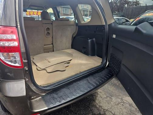 Gold 2009 Toyota RAV4 Base