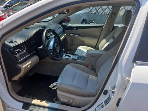 2013 Toyota Camry Hybrid XLE