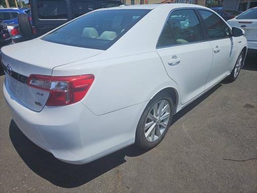 2013 Toyota Camry Hybrid XLE