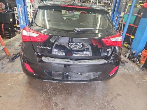 2016 Hyundai Elantra GT Base