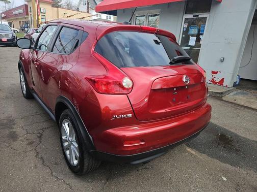 2011 Nissan Juke S AWD 4dr Crossover