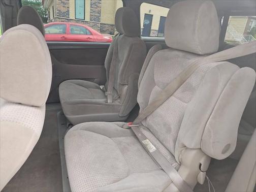 2009 Toyota Sienna LE