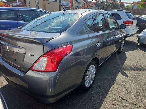 2019 Nissan Versa 1.6 SV
