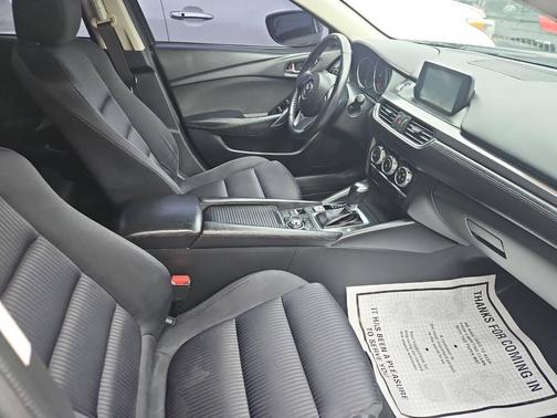 2016 Mazda Mazda6 i Sport