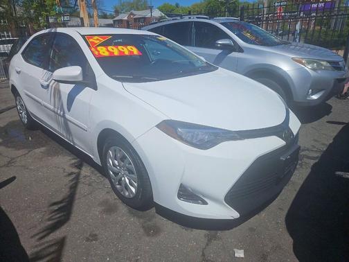 White 2017 Toyota Corolla LE