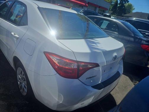 White 2017 Toyota Corolla LE