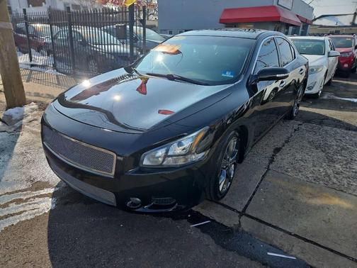 2014 Nissan Maxima SV