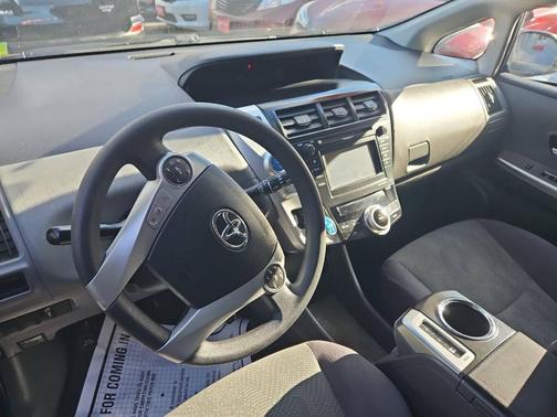 2012 Toyota Prius v Five