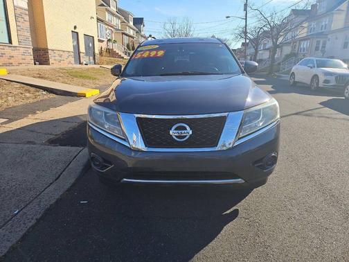 2014 Nissan Pathfinder SV