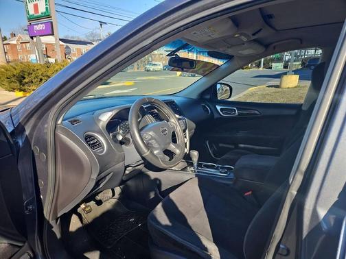 2014 Nissan Pathfinder SV