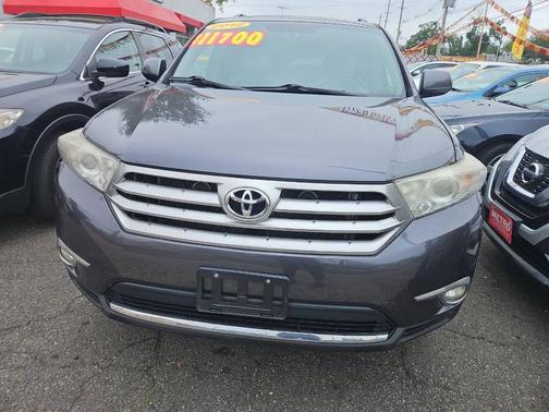 2012 Toyota Highlander SE