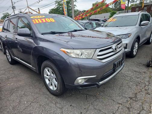 2012 Toyota Highlander SE