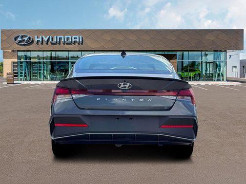 2026 Hyundai ELANTRA Sport