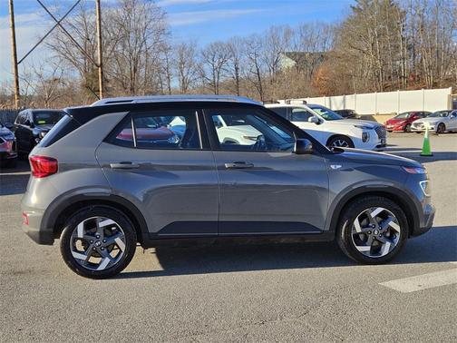 2023 Hyundai VENUE Limited