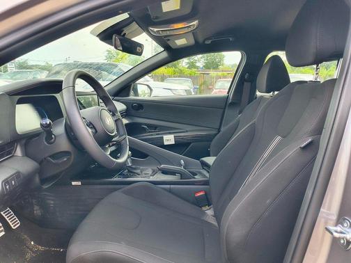2025 Hyundai ELANTRA Sport