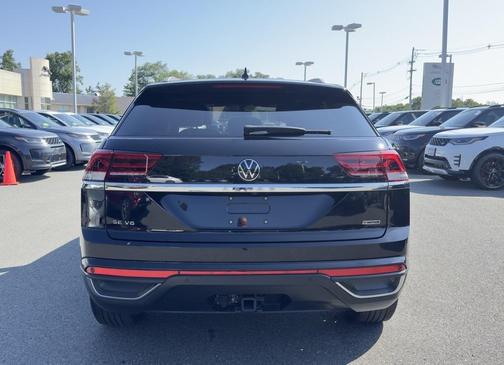 2022 Volkswagen Atlas Cross Sport 3.6L V6 SE w/Technology