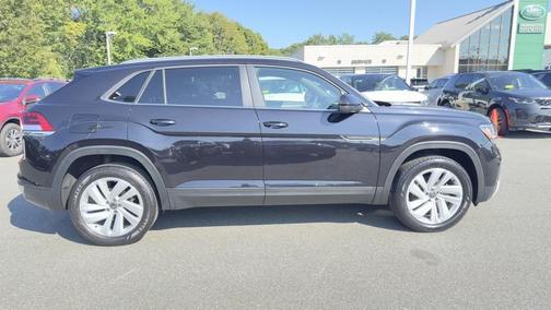 2022 Volkswagen Atlas Cross Sport 3.6L V6 SE w/Technology