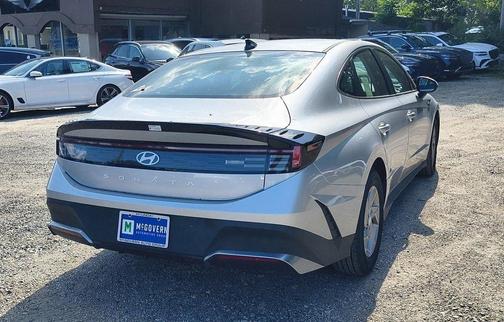 2025 Hyundai SONATA SE