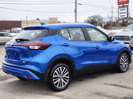 2021 Nissan Kicks SV