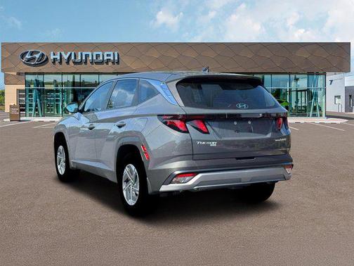 Ecotronic Gray 2026 Hyundai TUCSON Hybrid Blue SE